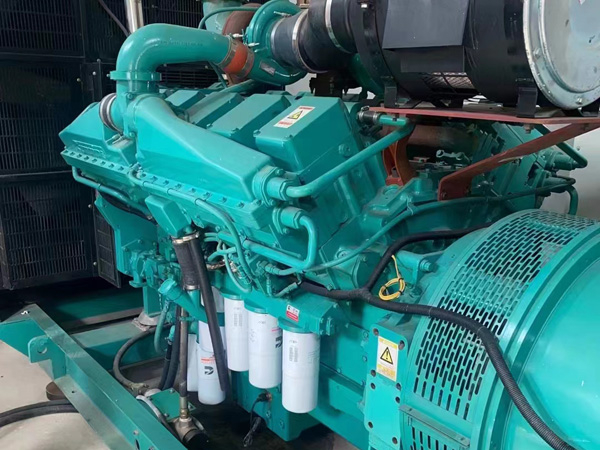 北京更换100kW柴油发电机组机油时，需要注意哪些事项？